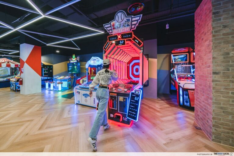 Timezone Jurong Point VR Rides, Drift Bumper Cars & Claw Machines