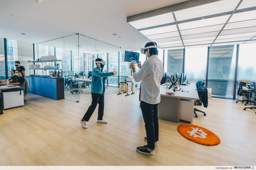 cool offices - oculus headsets in coinhako