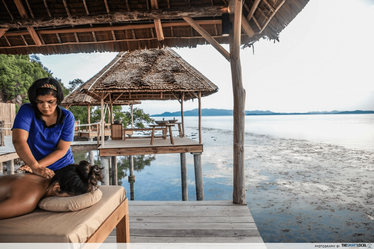Island-hopping in Batam - Telunas Resorts 