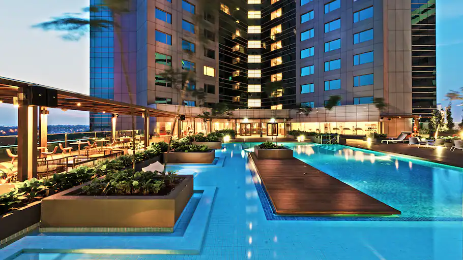 DoubleTree Hilton Johor Bahru Swimming Pool