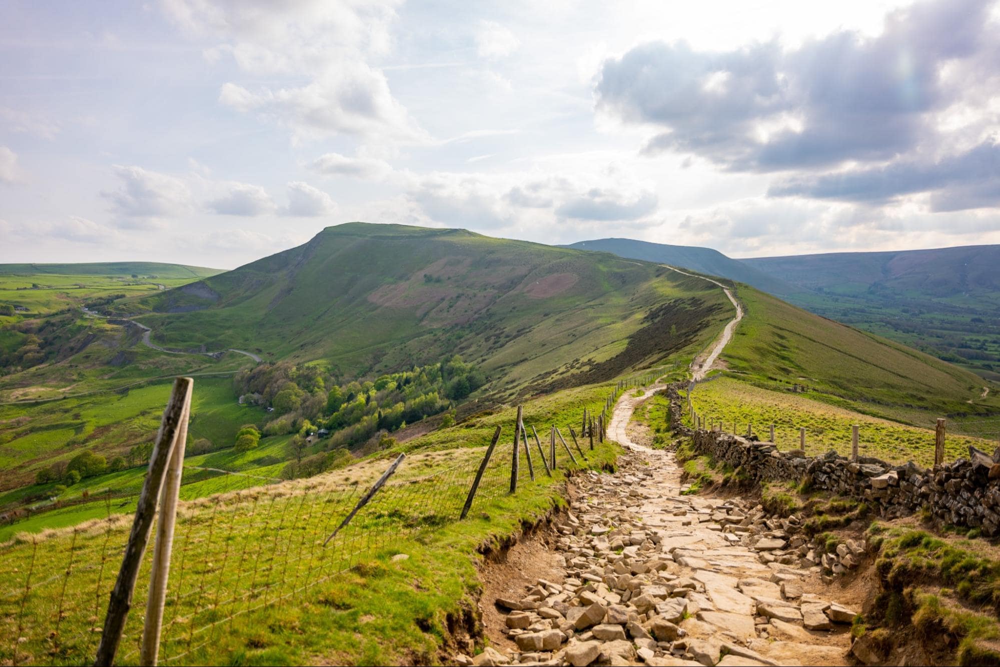 UK Road Trip Itinerary: 13 Ideas In The Scenic Countryside