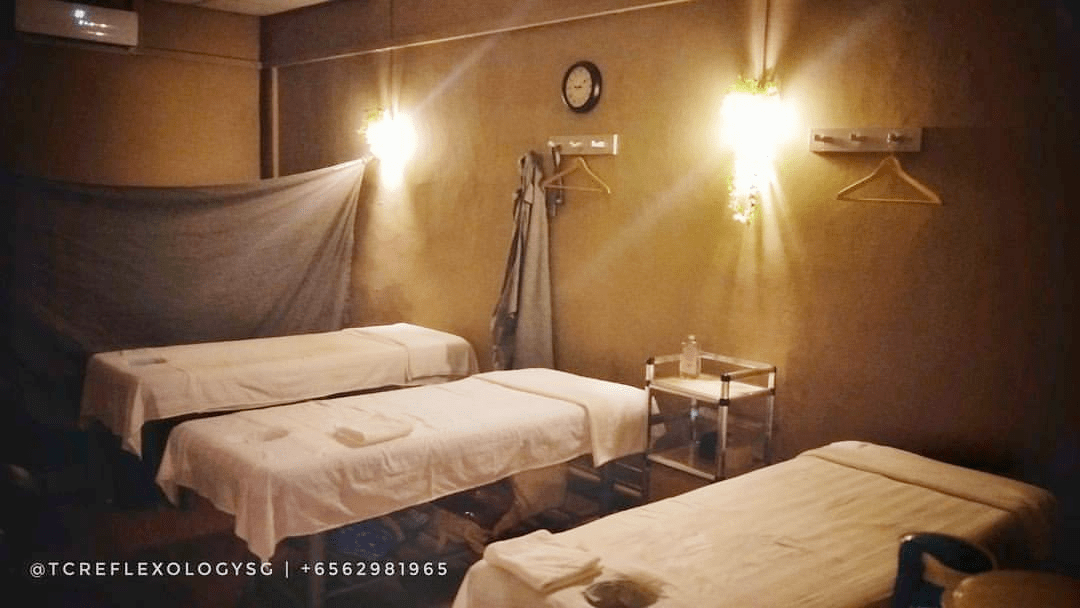 TC Reflexology interior massage beds