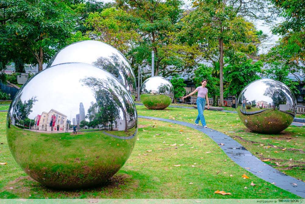 free art installations - 24 hours in singapore
