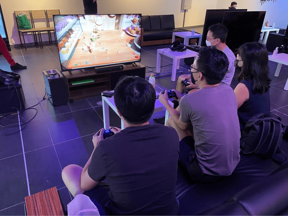 Just Play Lah Gaming Cafe - Couch Co-Op