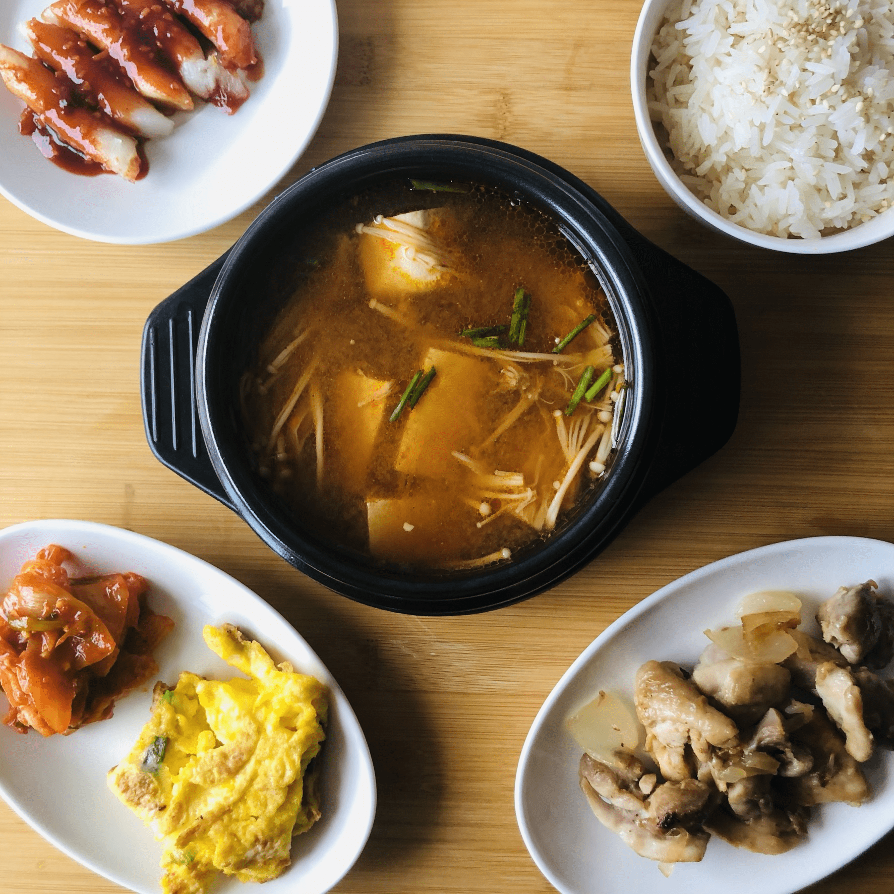 Meokja by Jungga Soup With Side Dishes