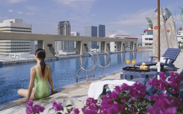 Somerset bencoolen Singapore rooftop pool