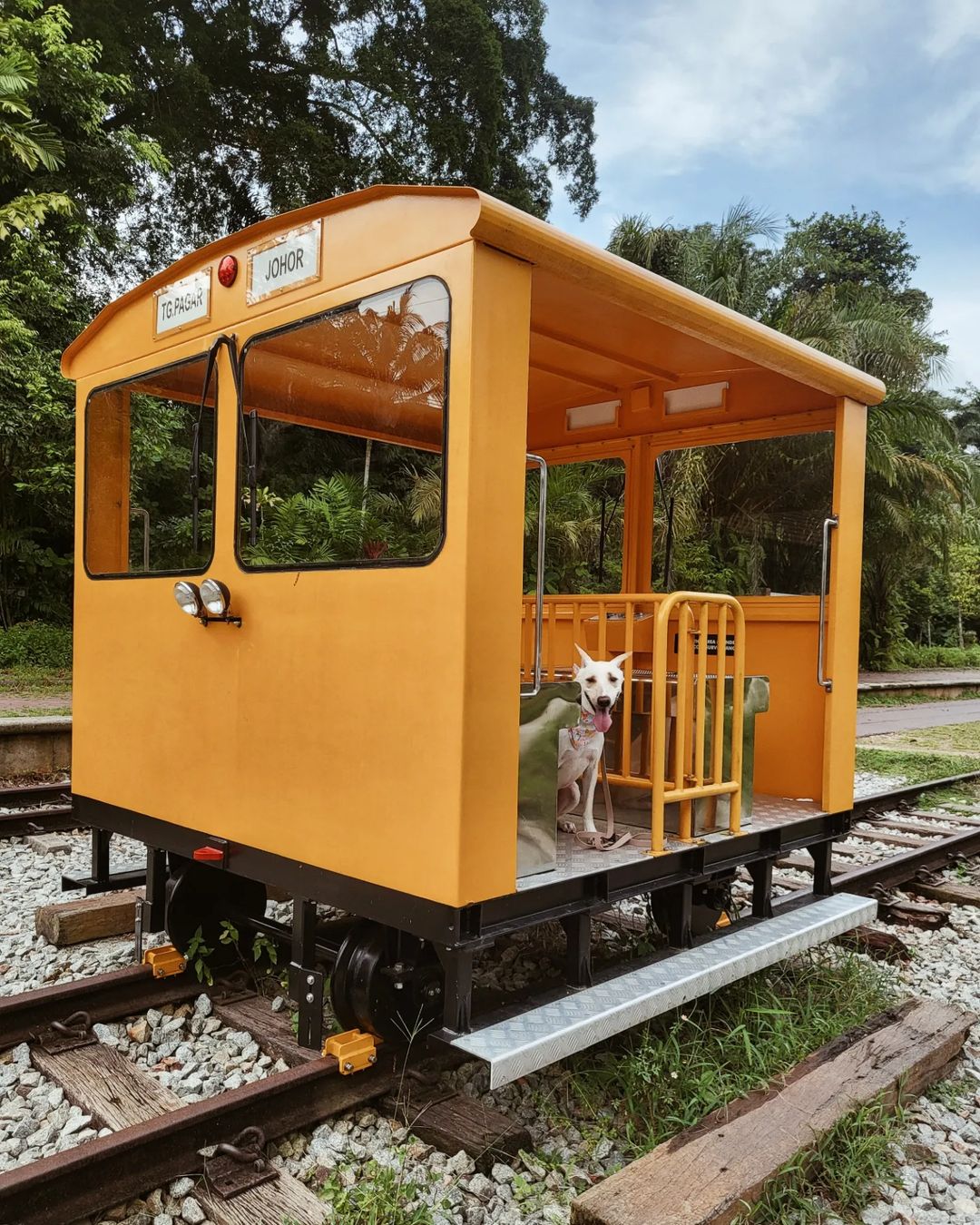 bukit timah railway station - service wagon