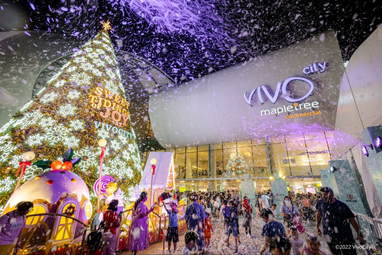 VivoCity Christmas 2022 Has Snow, Late Night Shopping Hours & Lobangs