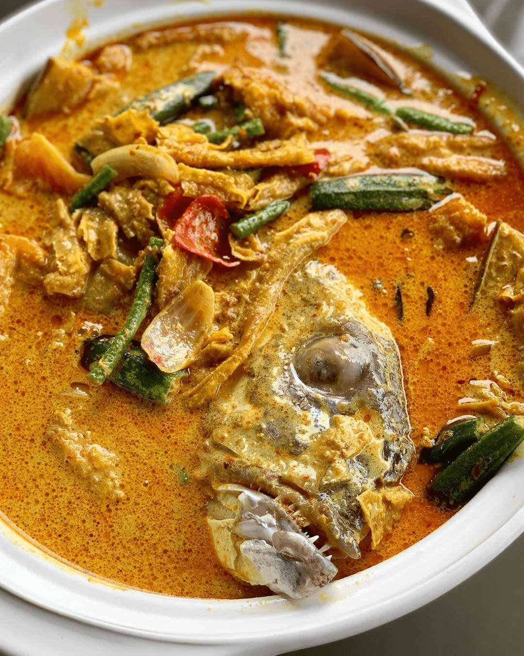 Yu Cun claypot curry fish head