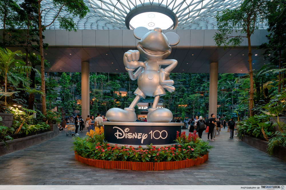 Disney100 Changi - Mickey Statue