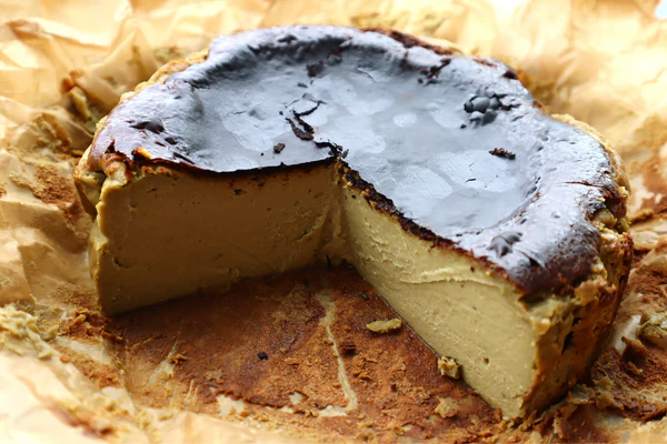 Hojicha Basque Burnt Cheesecake