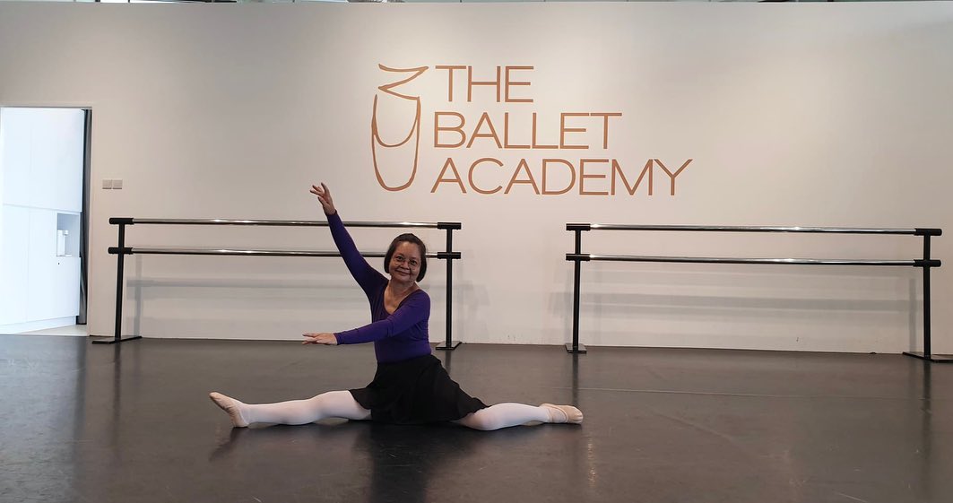 Senior adult ballet clasess at the ballet academy