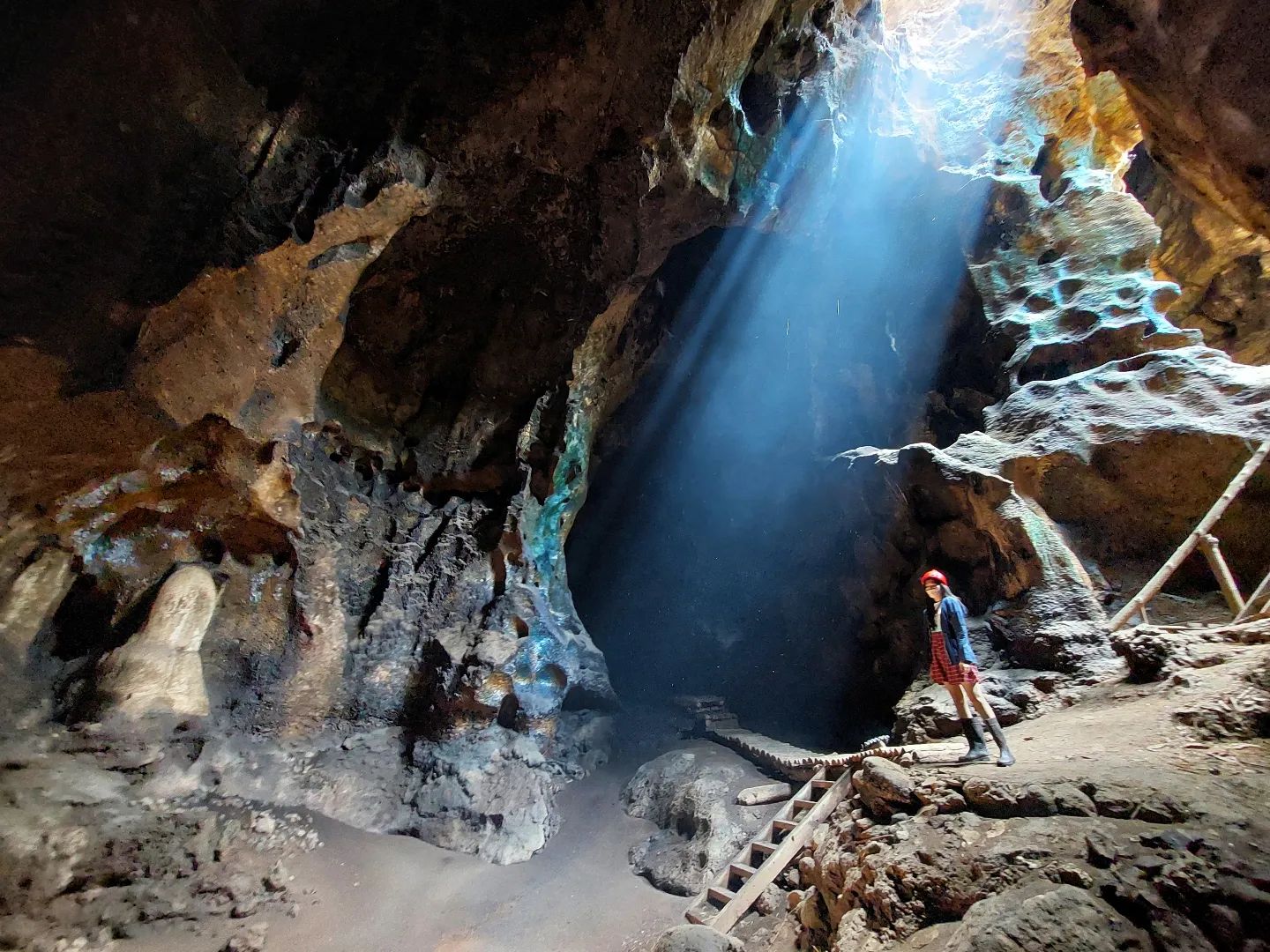 Goa Bangkang Prabu Lombok bat caves