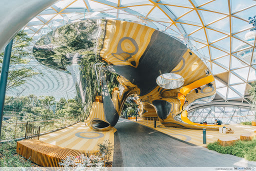 Jewel Changi Airport - Discovery Slides