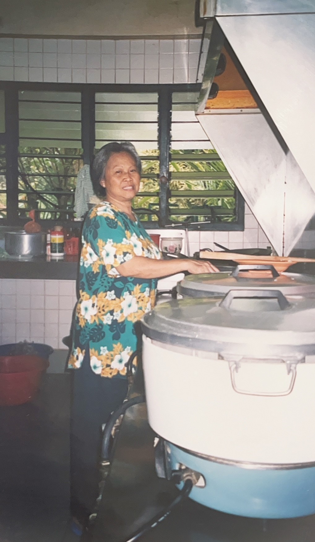 Sentosa - Grandma in the kitchen