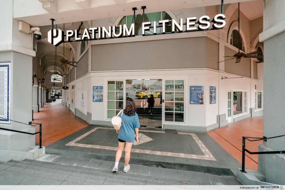 Platinum Fitness - entrance