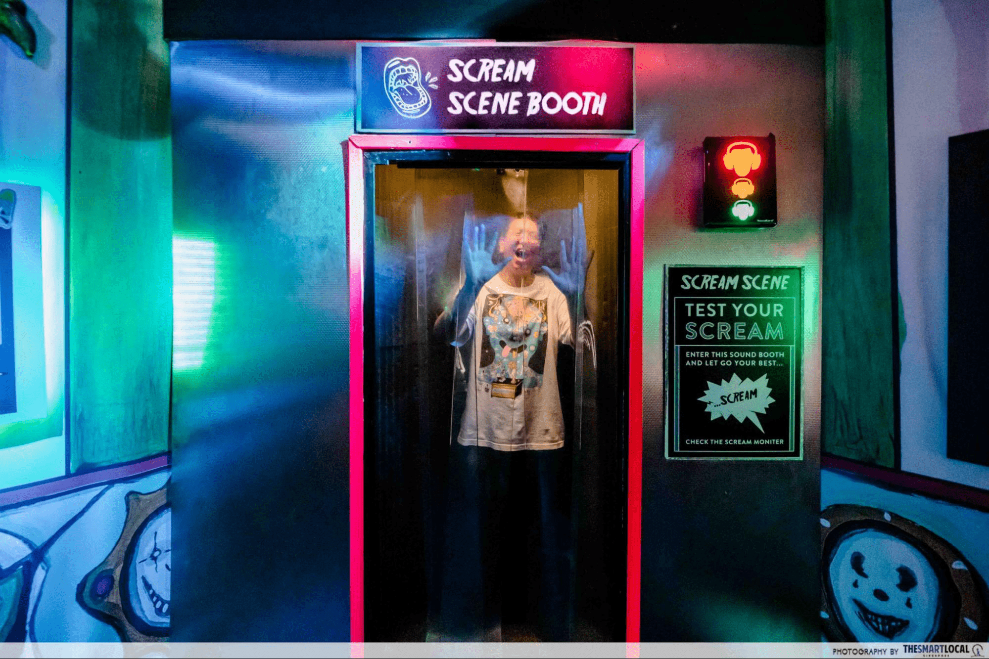 Science centre phobia exhibition - scream booth