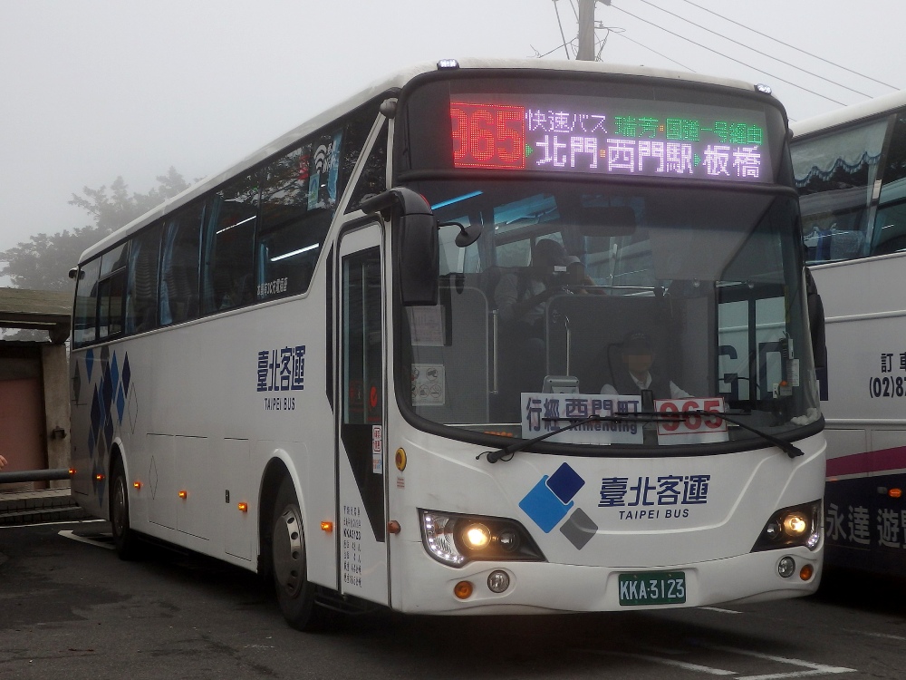 Taiwan Bus 965