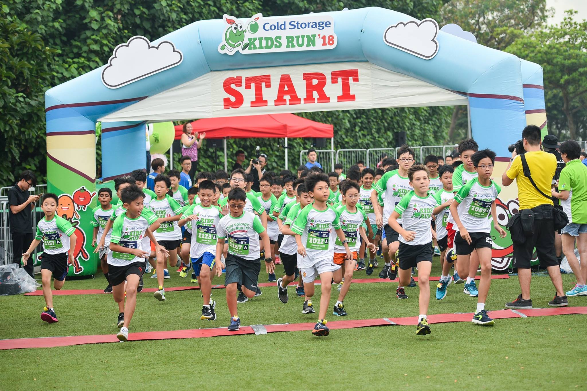 giant and cold storage kids run 2023 - start line