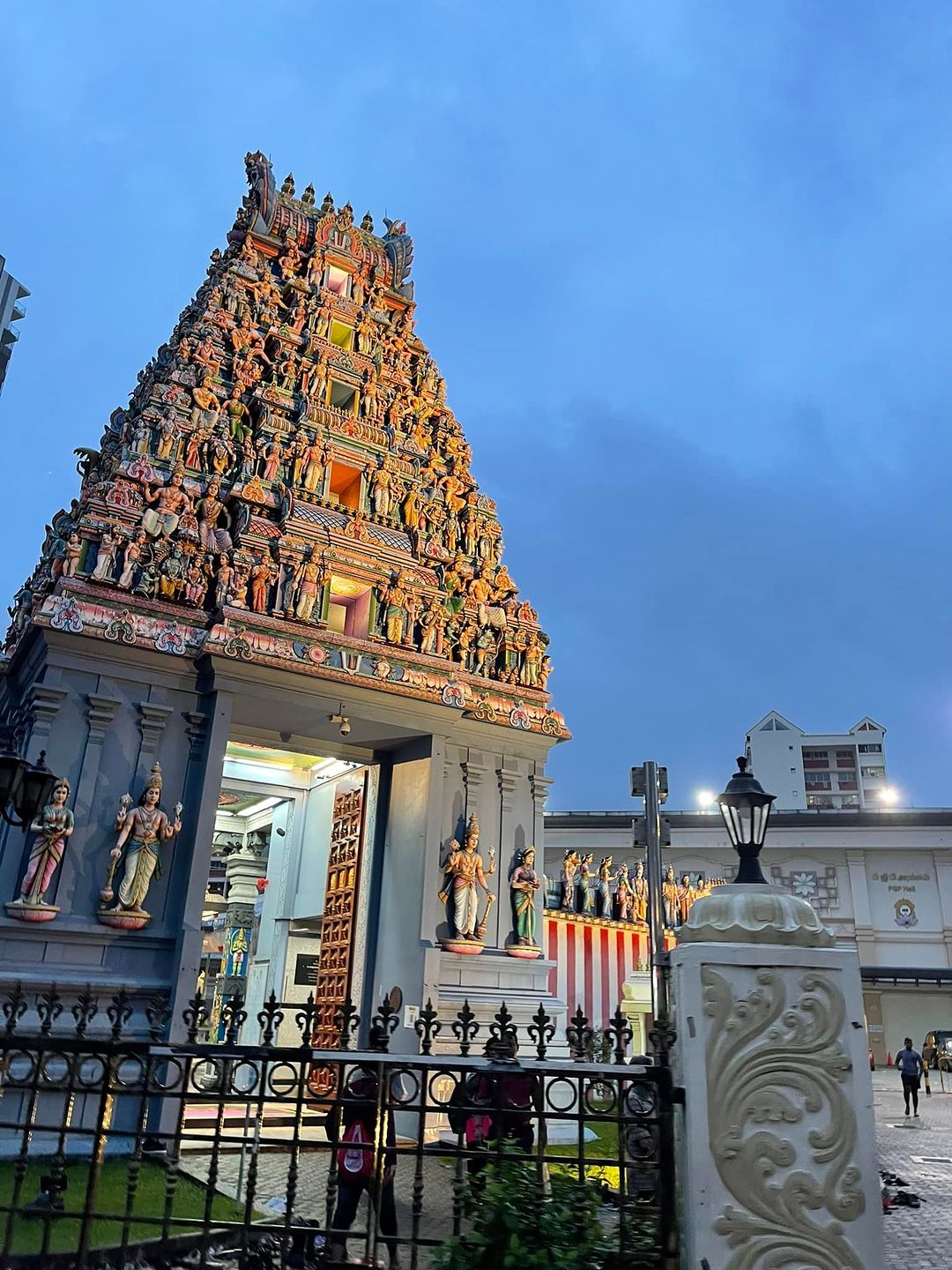 hindu temples singapore Sri Vadapathira Kaliamman Temple entrance side view