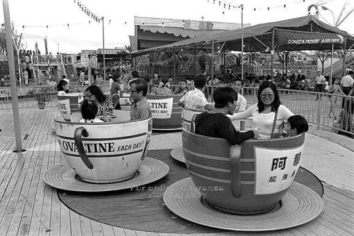 old theme parks singapore - Wonderland Amusement Park - teacups