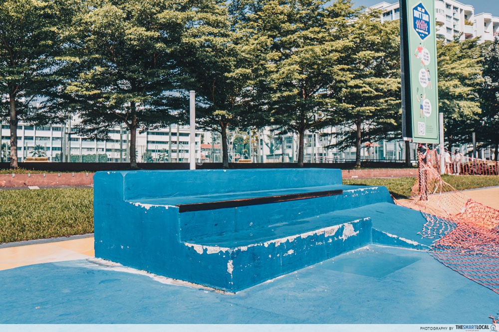 skateparks in singapore-Hougang Skatepark grind box