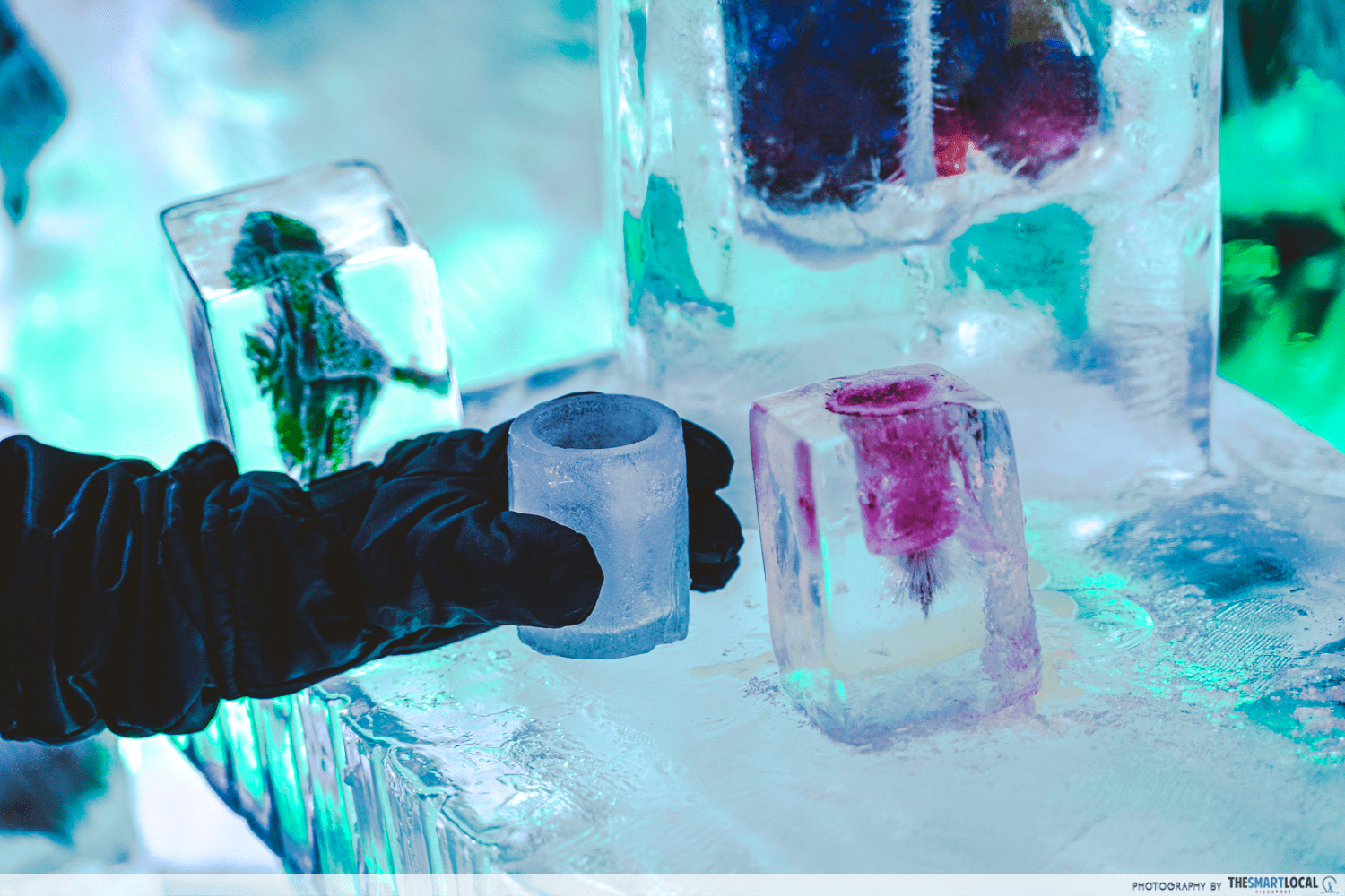 ice hotel gallery - ice bar drink