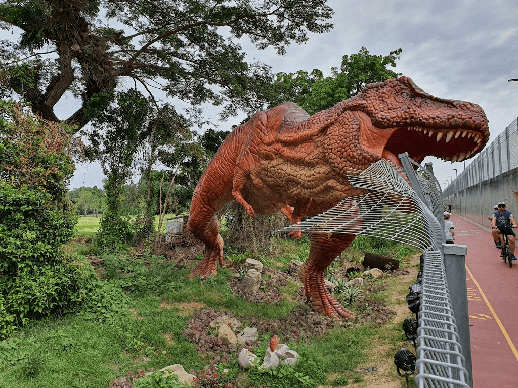 Changi Jurassic Mile - T-Rex Biting Fence