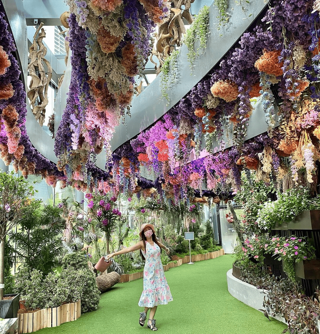 Gardens By The Bay - Floral Fantasy