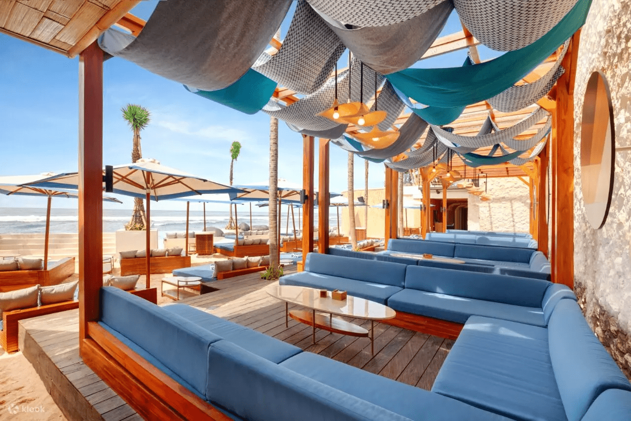 bali - tt beach club cabana