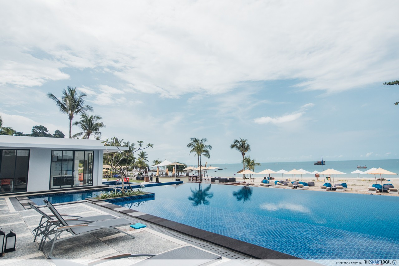 Bintan Resorts - Cassia Bintan pool