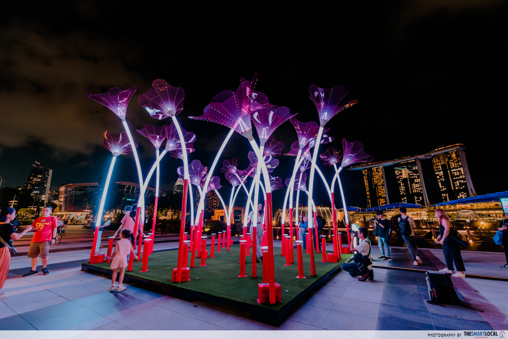 i light singapore 2023 - trumpet flowers
