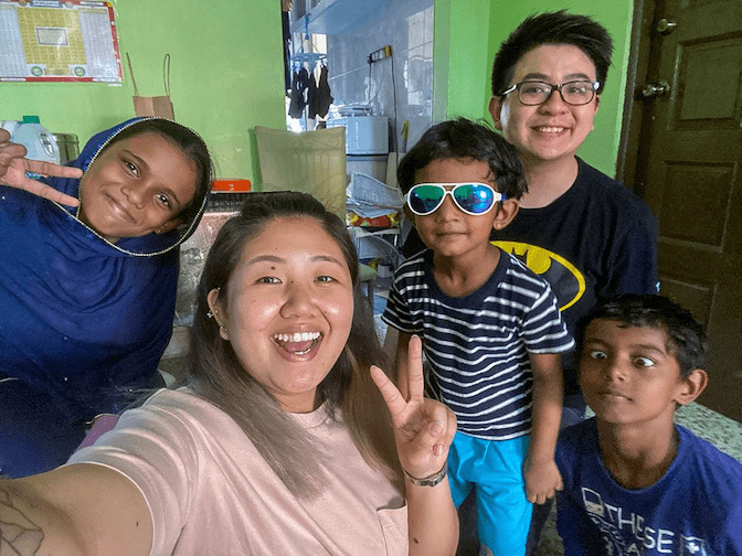 volunteering in sg-hope centre