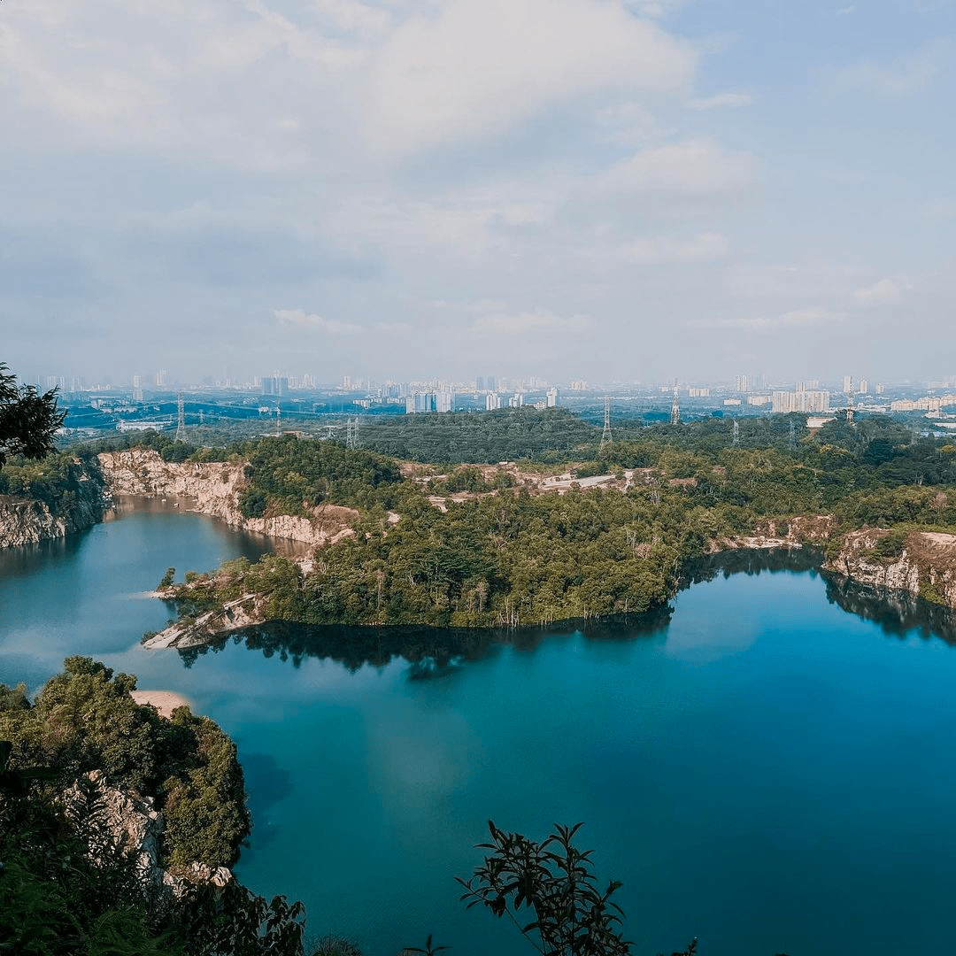 Seri Alam Blue Lake - Views