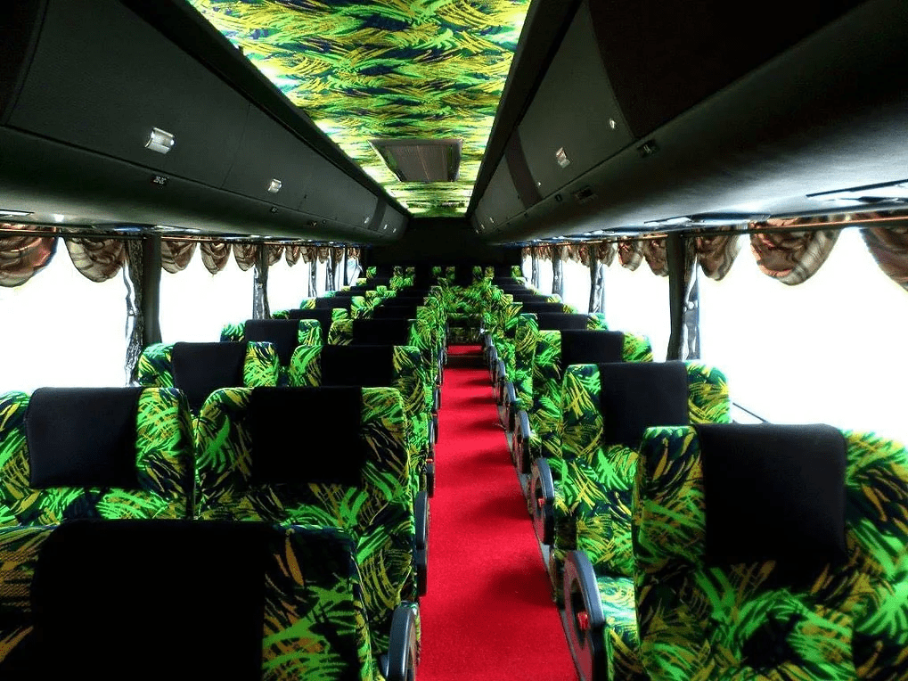 Singapore to Malaysia by bus - 707 coach interior