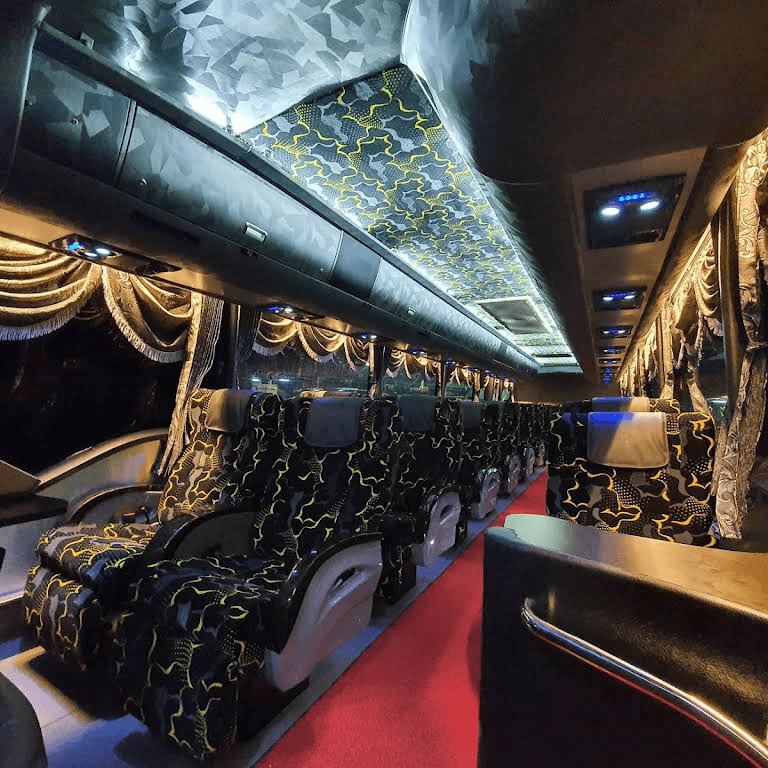 kkkl coach interior