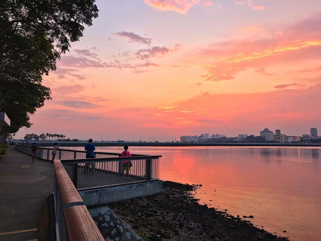 Sunrise & sunset spots in Singapore - Woodlands Waterfront Park walkway sunset
