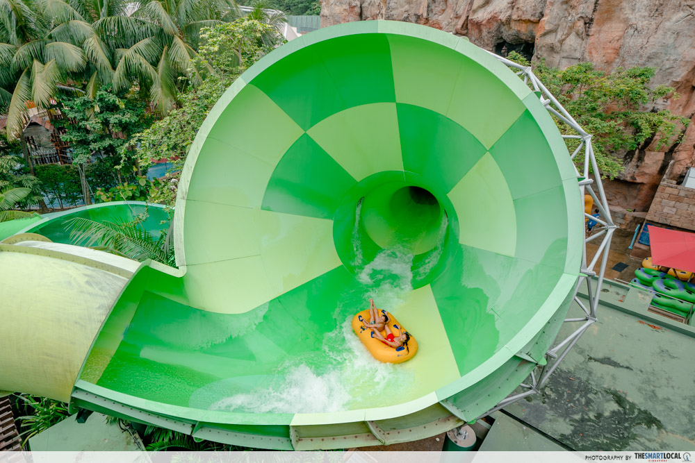 adventure cove waterpark - spiral Washout