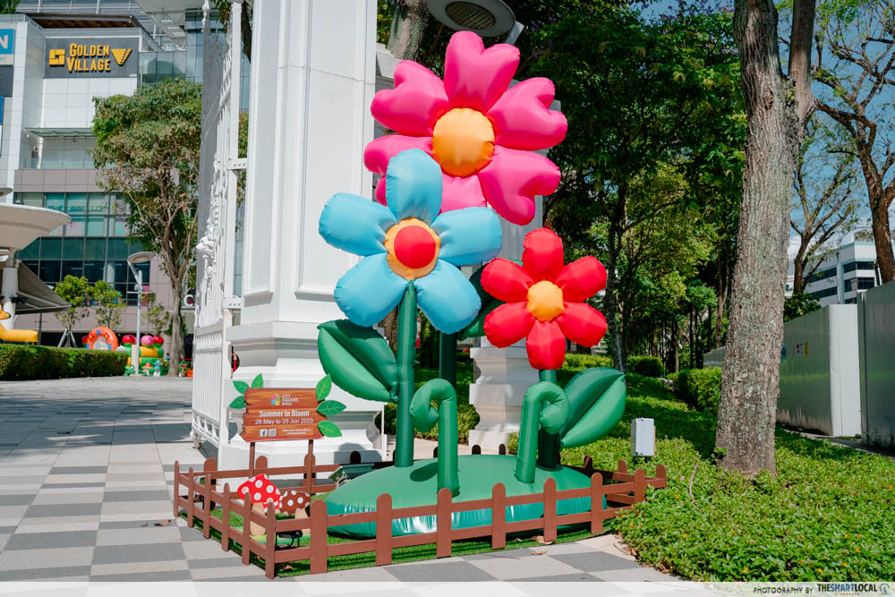 floral inflatables