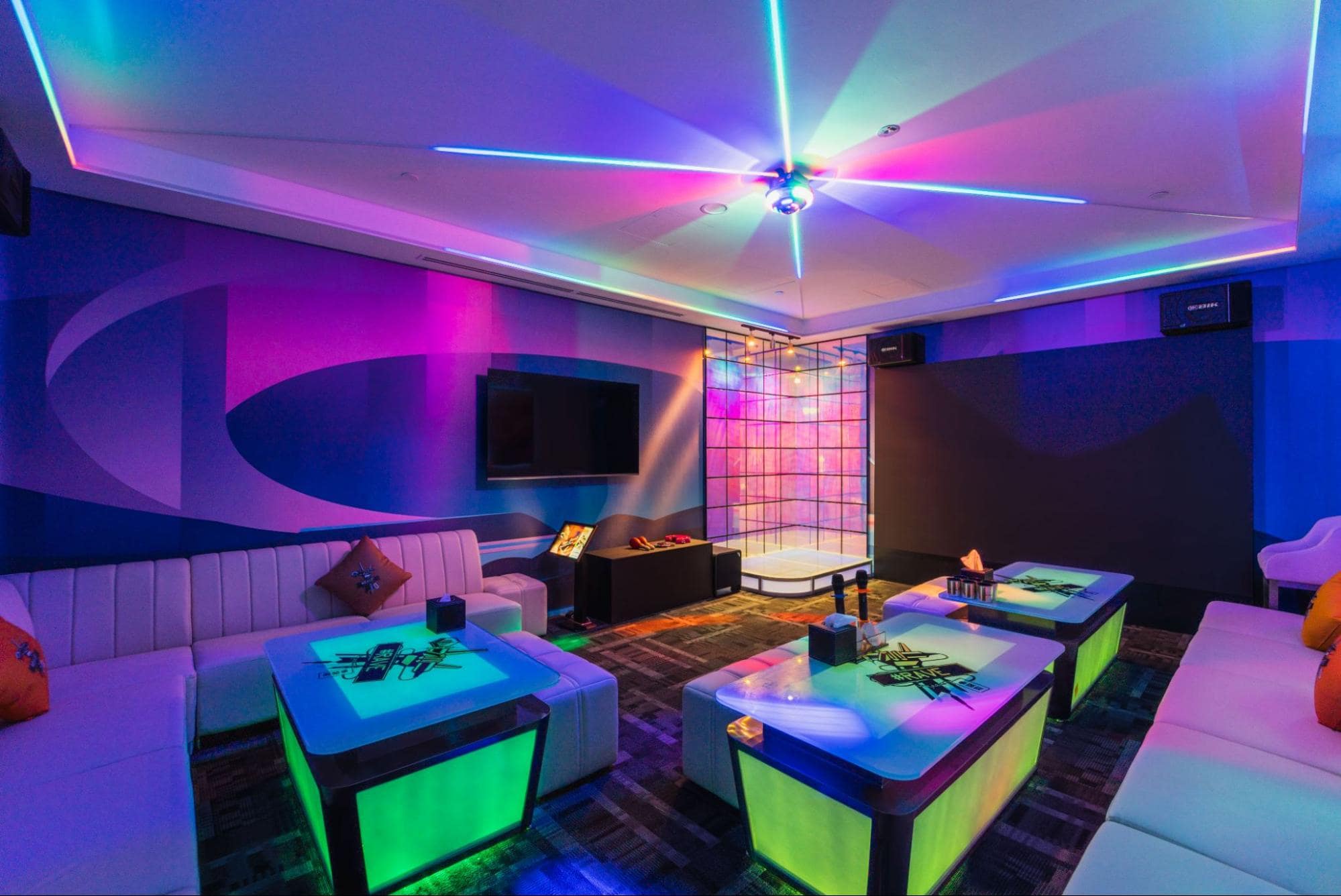 party rave room