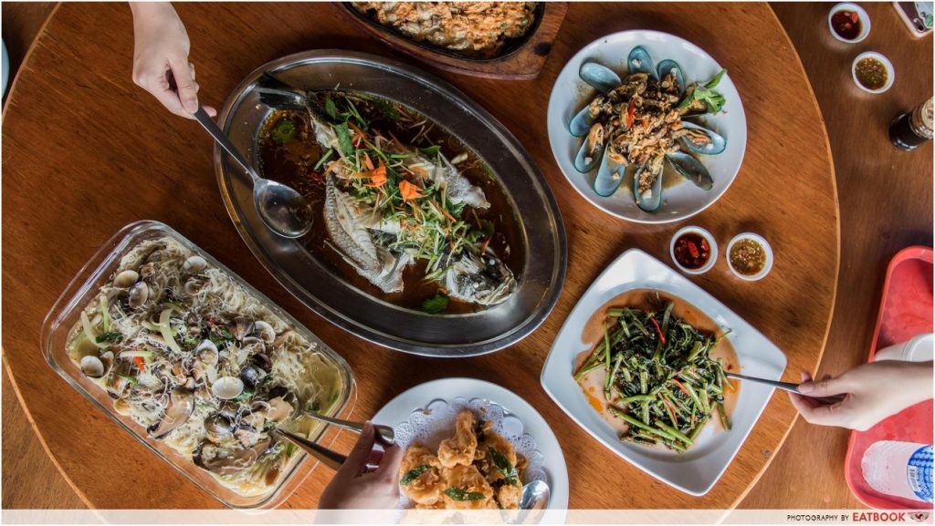 unique restaurants singapore - smith marine seafood meal