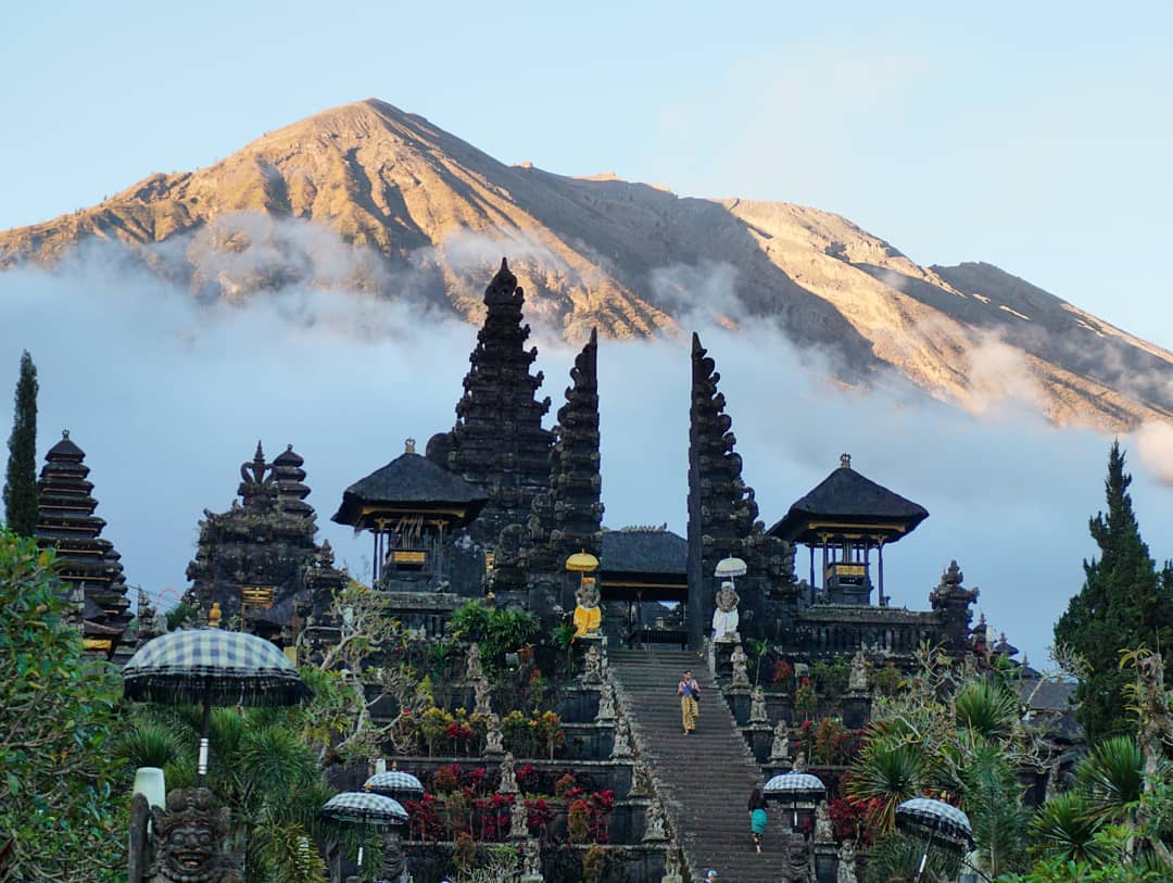 Bali Travel Scams - Temple