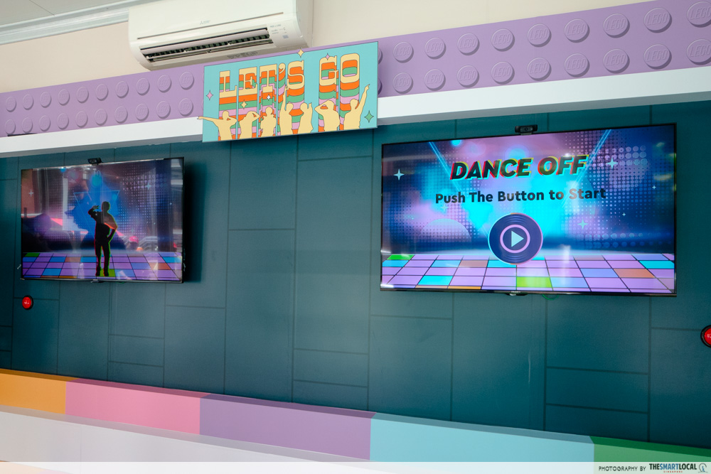 LEGO BTS Dynamite - dance off station