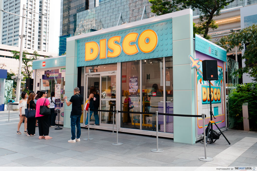LEGO BTS Dynamite - disco retail zone