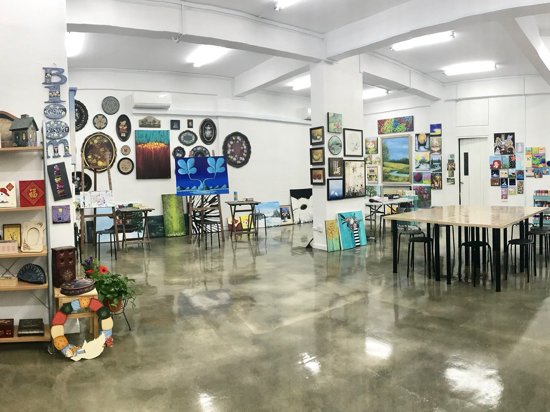  heartroom gallery studio