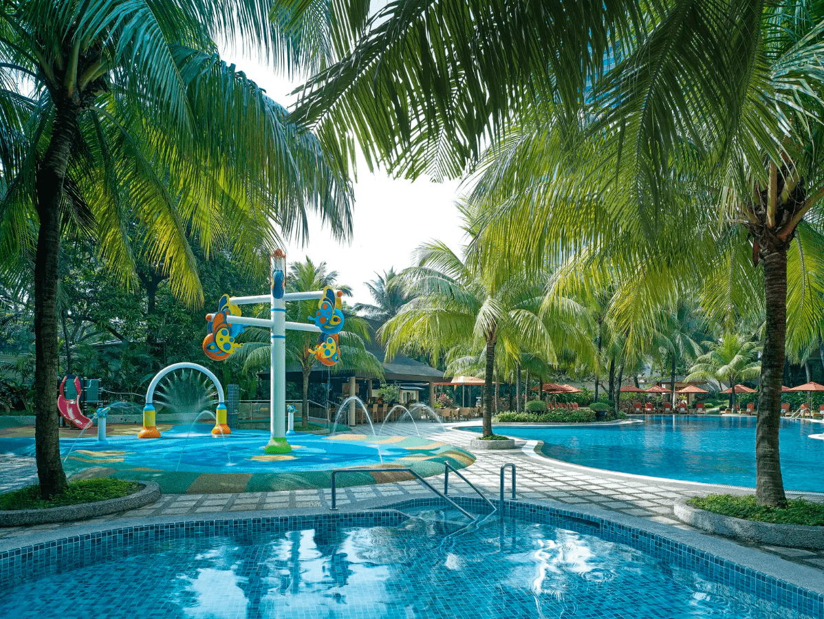 Hotels with Kids Clubs - edsa shangri-la kids pool