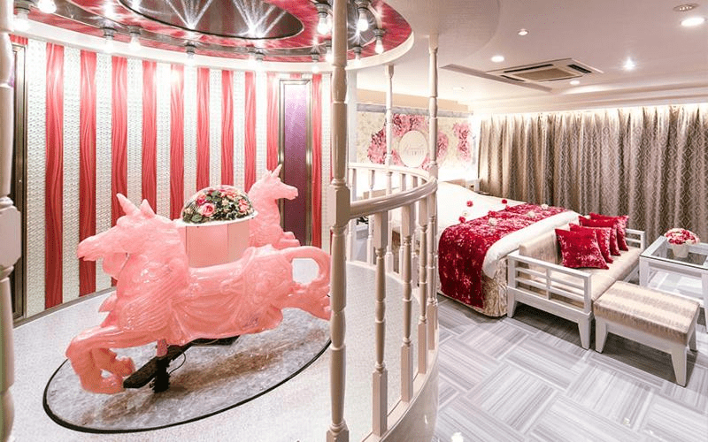 love hotels japan - hotel regent odaka carousel room