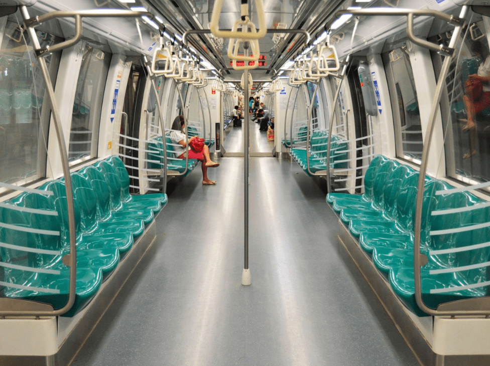 national day 2023 guide empty mrt train