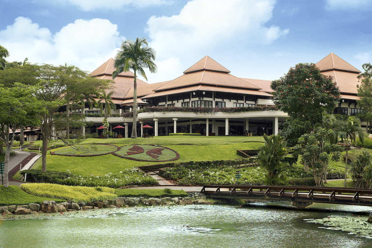Affordable Luxury Hotels In JB - Le Grandeur Palm Resort Johor