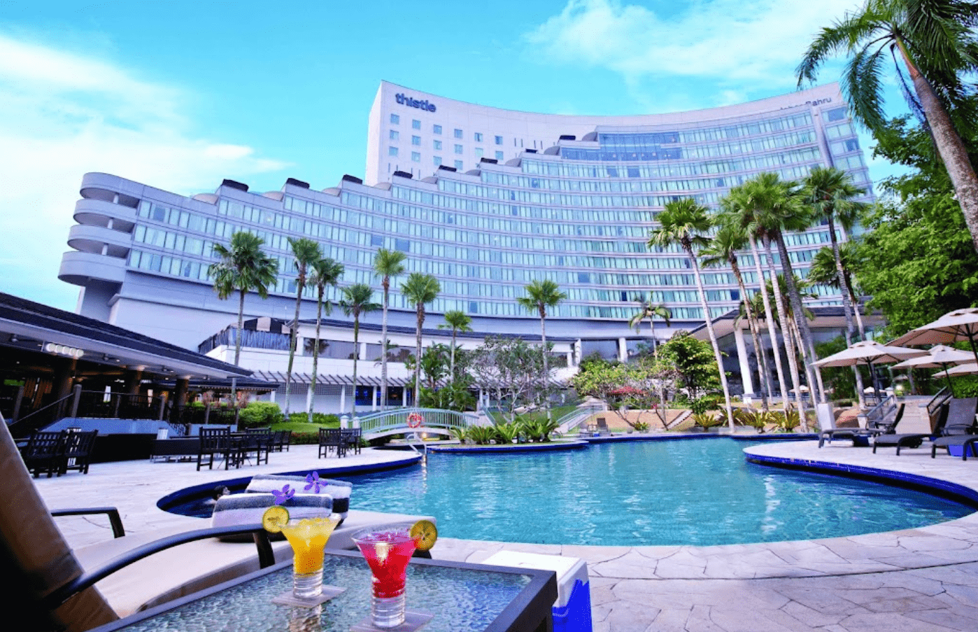 Affordable Luxury Hotels In JB - Thistle Johor Bahru Pool